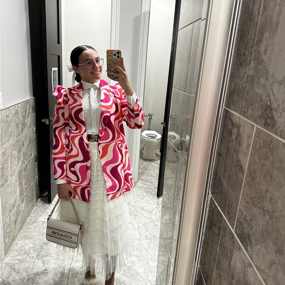 hi! im abbi my favorite brands are coach,ralph lauren,&anthro!🎀 - Picture 7 of 11